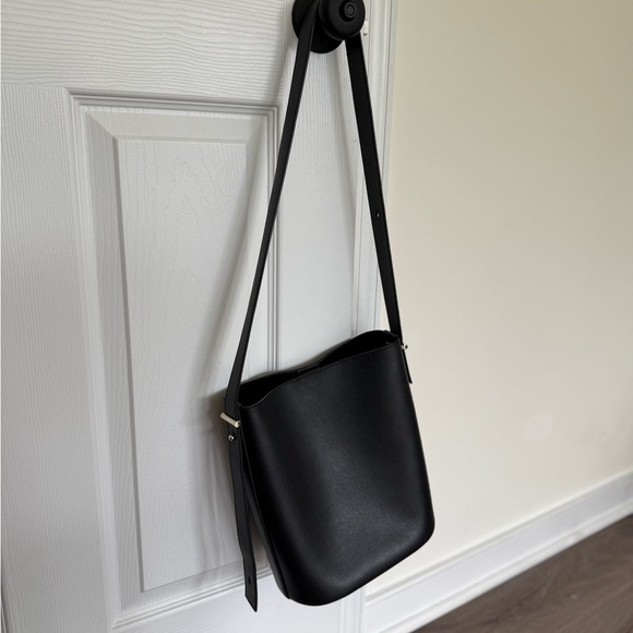 Italic Black Leather Bucket Bag - Picture 5 of 9